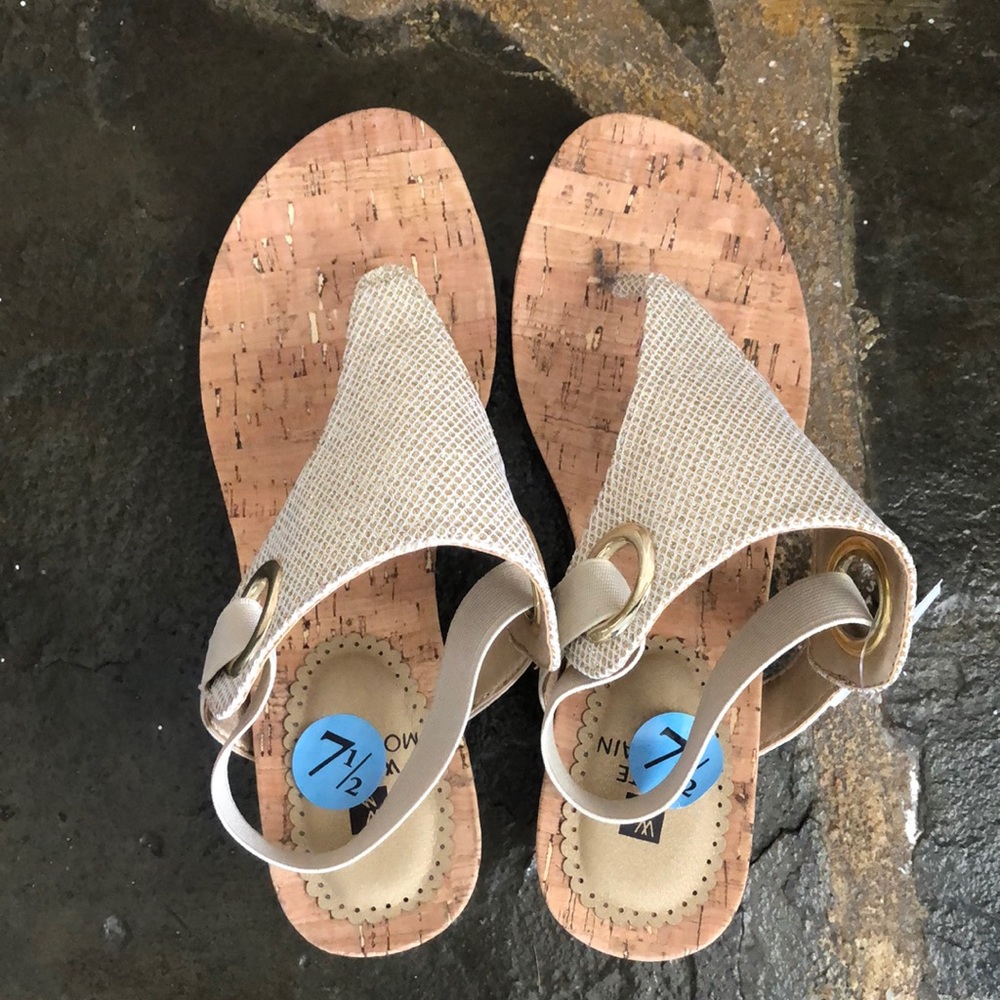Summer wedges